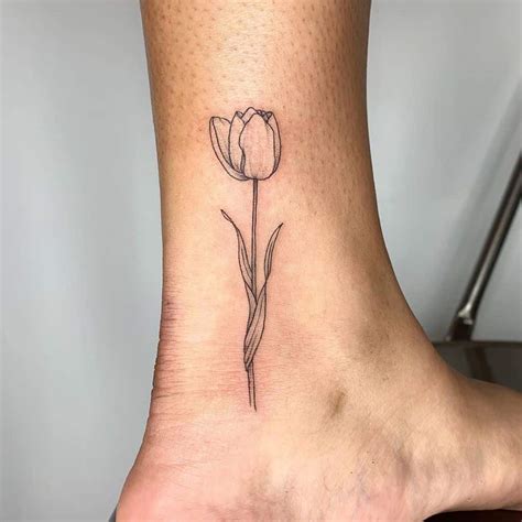 109 Best Tulip Tattoos