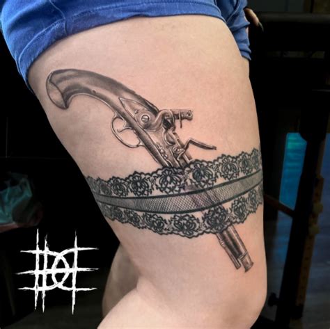 15 Charming Garter Belt Tattoo Ideas Tattooswizard