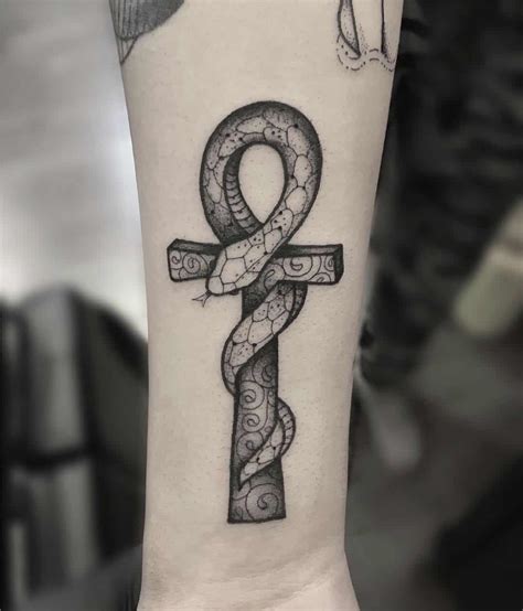 20 Powerful Ankh Tattoo Ideas Analogy Behind The Ancient Symbol 20 Powerful Ankh Tattoo Ideas Analogy Behind The Ancient Symbol