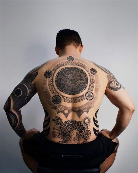 27 Bold Amp Edgy Back Tattoos For Men Backpiece Tattoo Tattoo R Cken