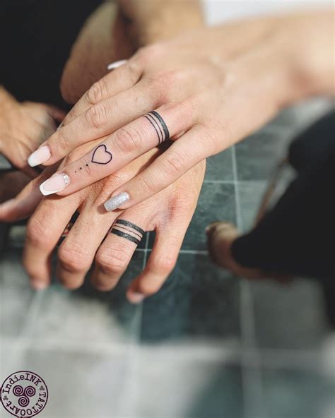 30 Unisex Wedding Ring Tattoos For Couples Artofit 30 Unisex Wedding Ring Tattoos For Couples Artofit
