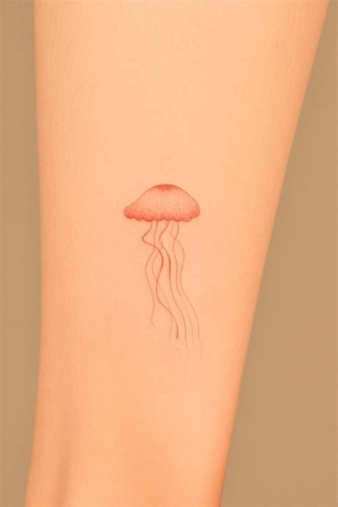 46 Delicate And Chic Minimalist Jellyfish Tattoo Ideas You Can T Miss