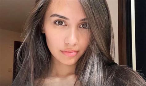 10 Secrets to Sizzling Bedroom Fun