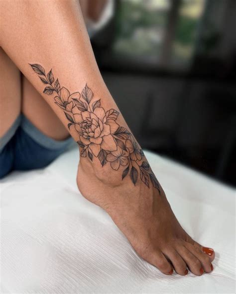 Female Foot Tattoos Designs