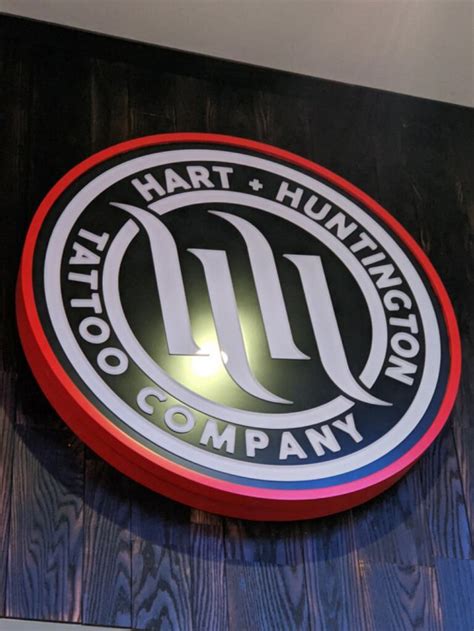 Hart And Huntington Tattoo Las Vegas Tattoo Design