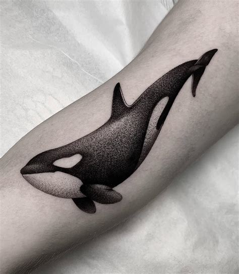 Killer Whale Tattoos Meaning