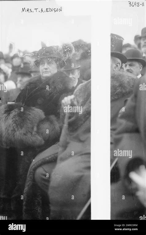 Mrs T A Edison Photograph Shows Mrs Thomas Alva Edison At The Mrs T A Edison Photograph Shows Mrs Thomas Alva Edison At The