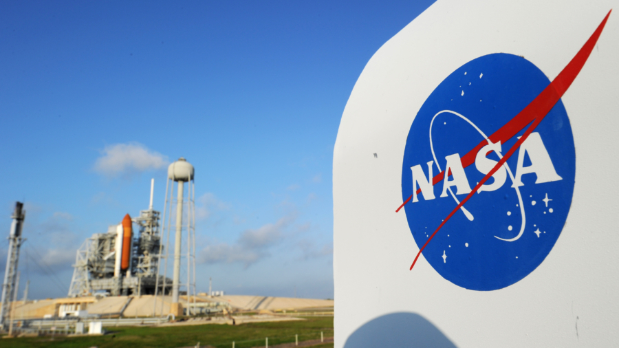 Nasa Offering Six Figure Salary For New Amp 39 Planetary Protection Officer