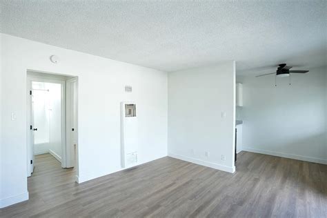 The Bryant Downey Ca 90241 Apartmentguide Com