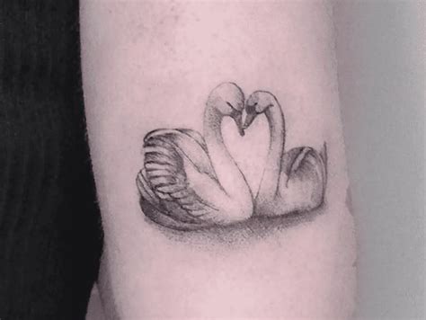 The Elegance Swan Tattoo Meaning And Designs